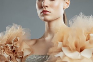 ysl千人千色tba：多样化妆品让每个女性展现独特魅力