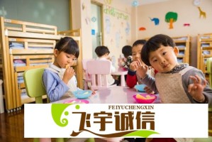 中国boy王嘉尔时尚穿搭解析，引领潮流新风向