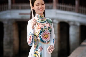 游戏圈沸腾！米哈游总裁大伟哥成为首位获全国劳模的游戏公司CEO