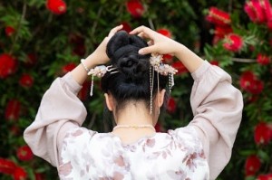 成品网站的入口隐藏通道是什么？如何安全访问？